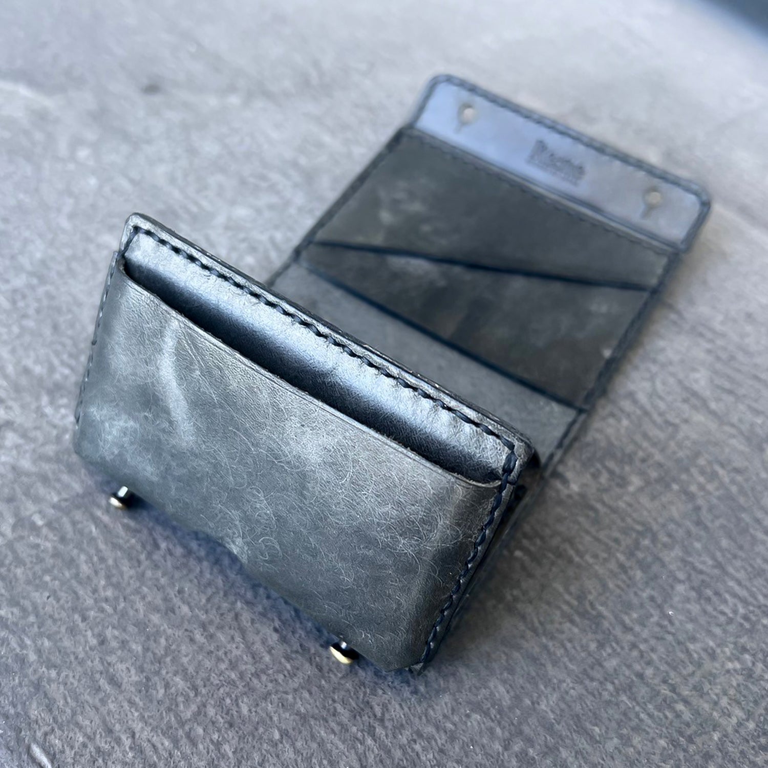 Genuine Leather Minimalist Wallet “ HIUCHIBAKO ” Ver. Maya