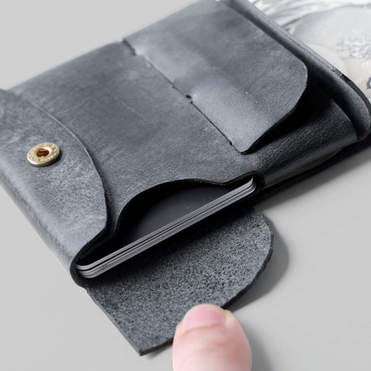Genuine Leather Ultra-Thin Wallet “ YOHAUTOMIFUDA ” Ver. Alaska